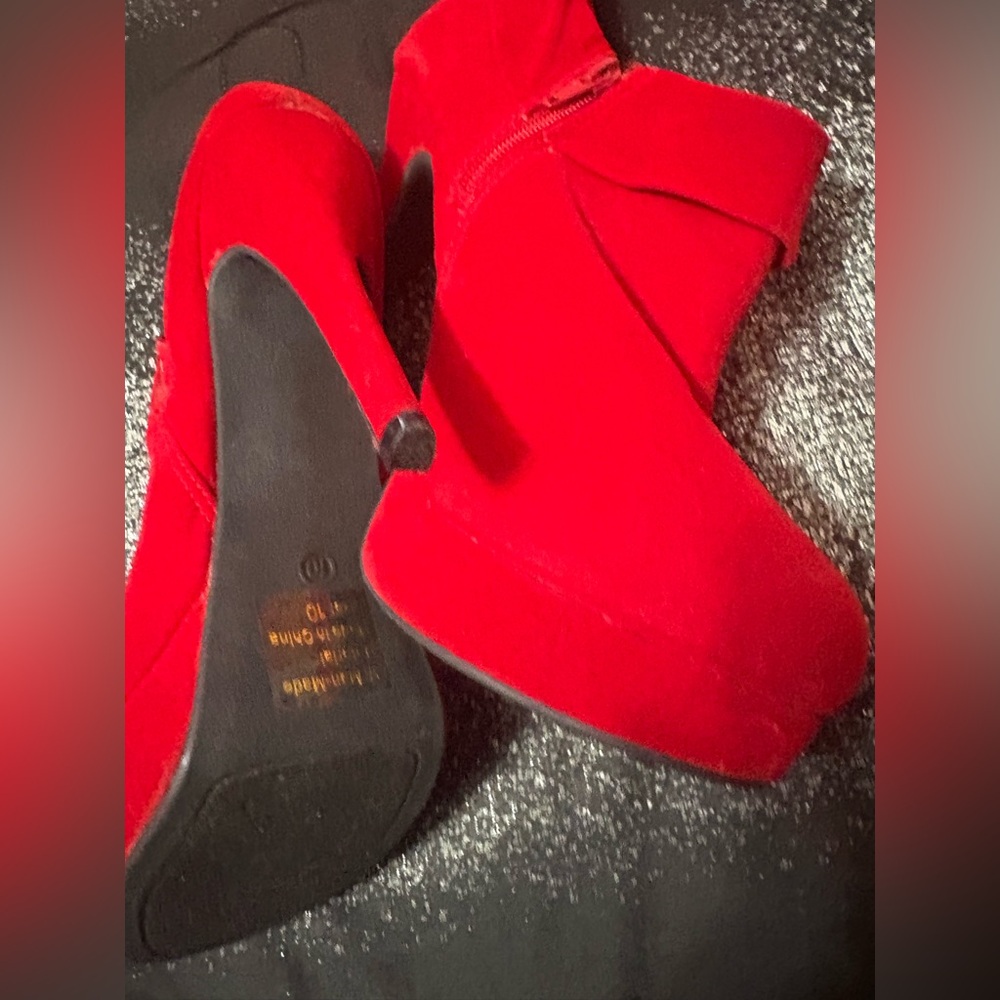 Elegant Red Women's Heels